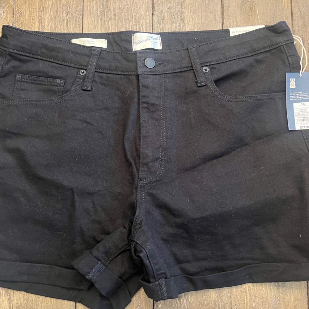 New Universal Thread Black Shorts